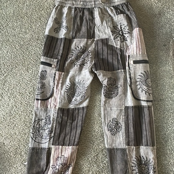 Gray patchwork pants - Picture 6 of 6